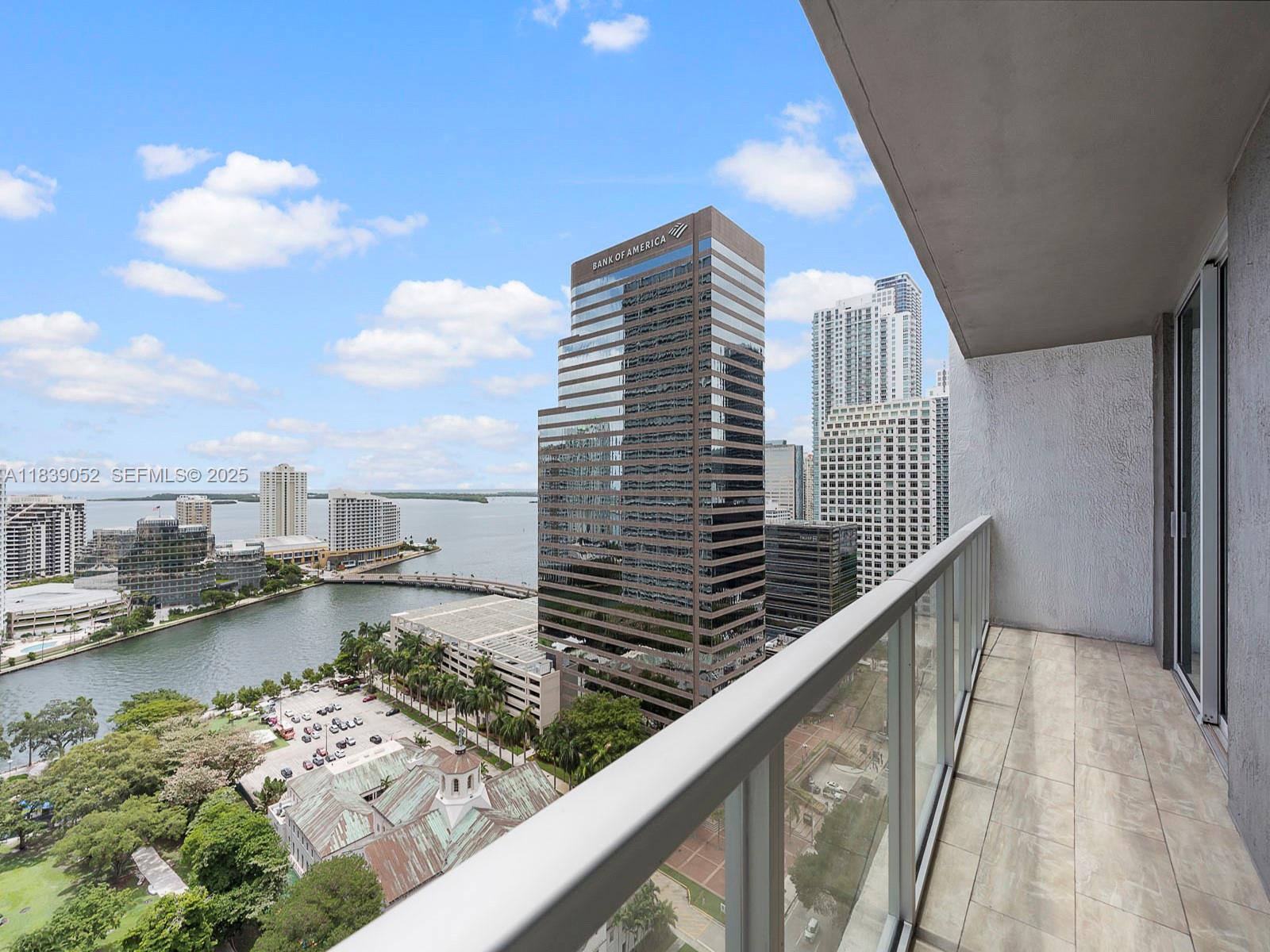 500 BRICKELL EAST CONDO - Residential