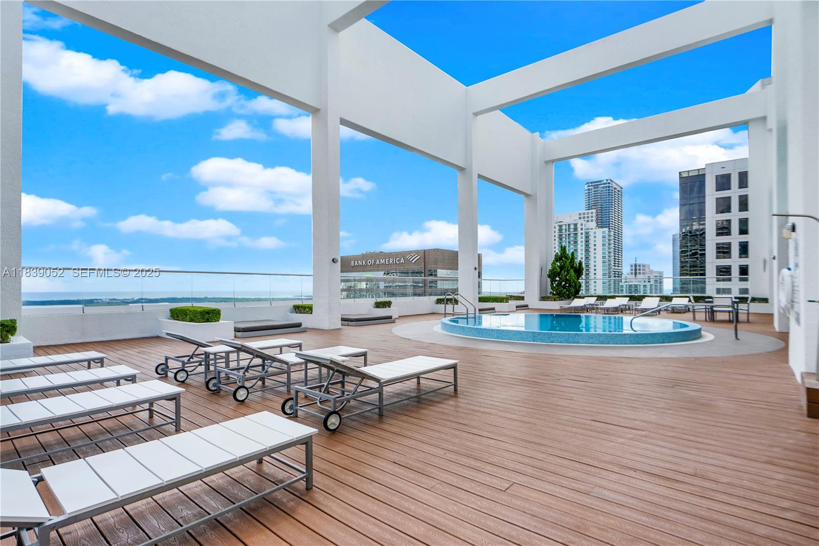 500 BRICKELL EAST CONDO - Residential
