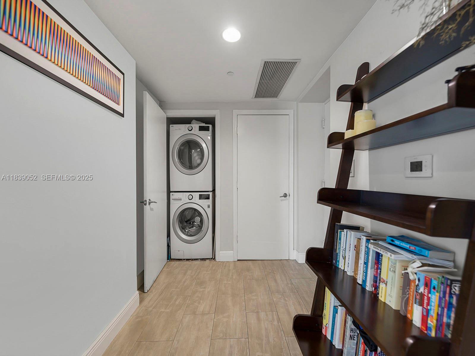 500 BRICKELL EAST CONDO - Residential