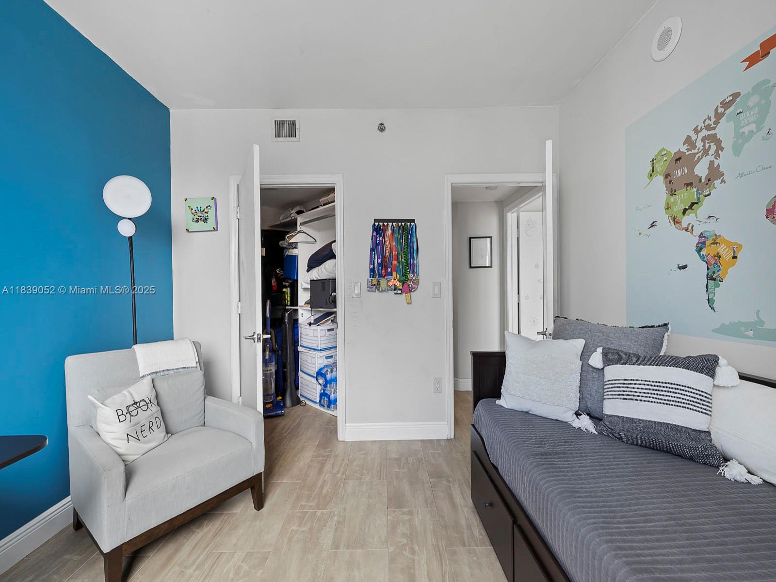 500 BRICKELL EAST CONDO - Residential