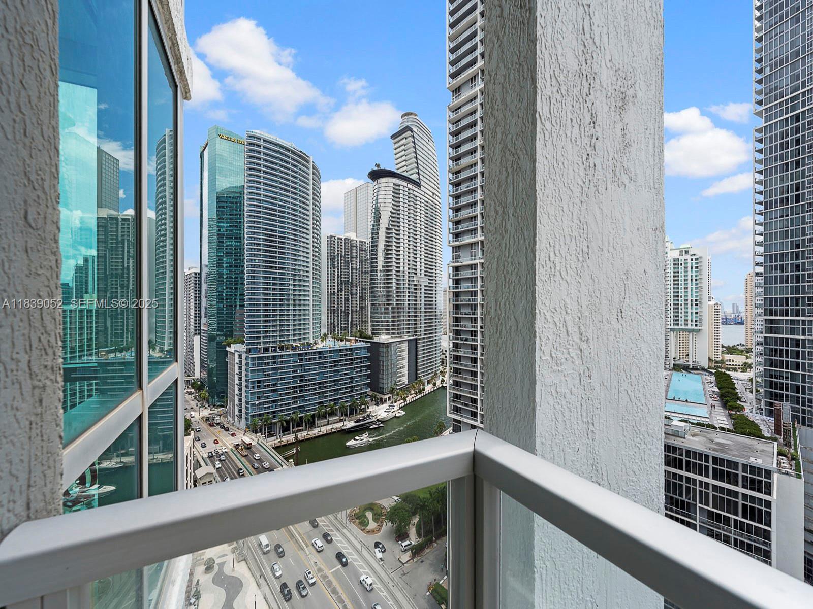 500 BRICKELL EAST CONDO - Residential