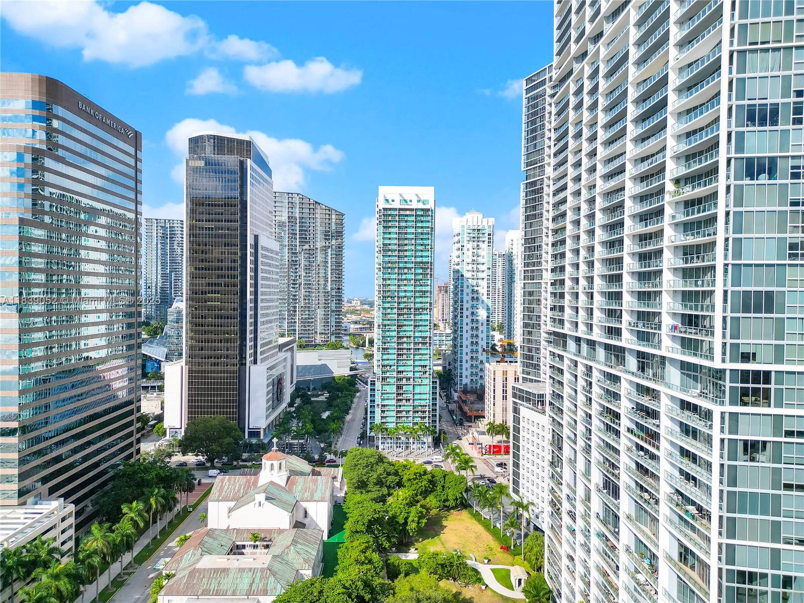 500 BRICKELL EAST CONDO - Residential