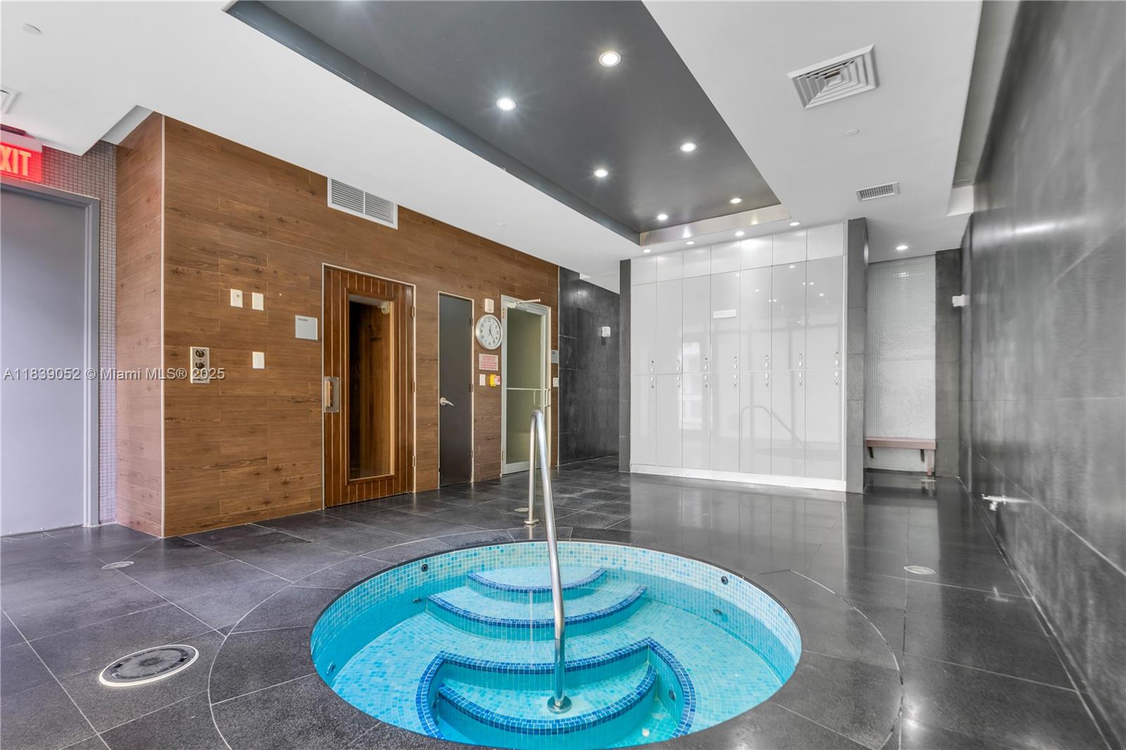 500 BRICKELL EAST CONDO - Residential