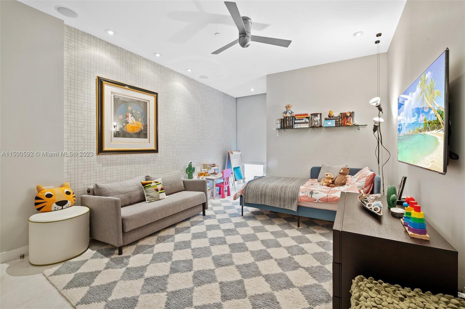 TDR TOWER III CONDO - Residential