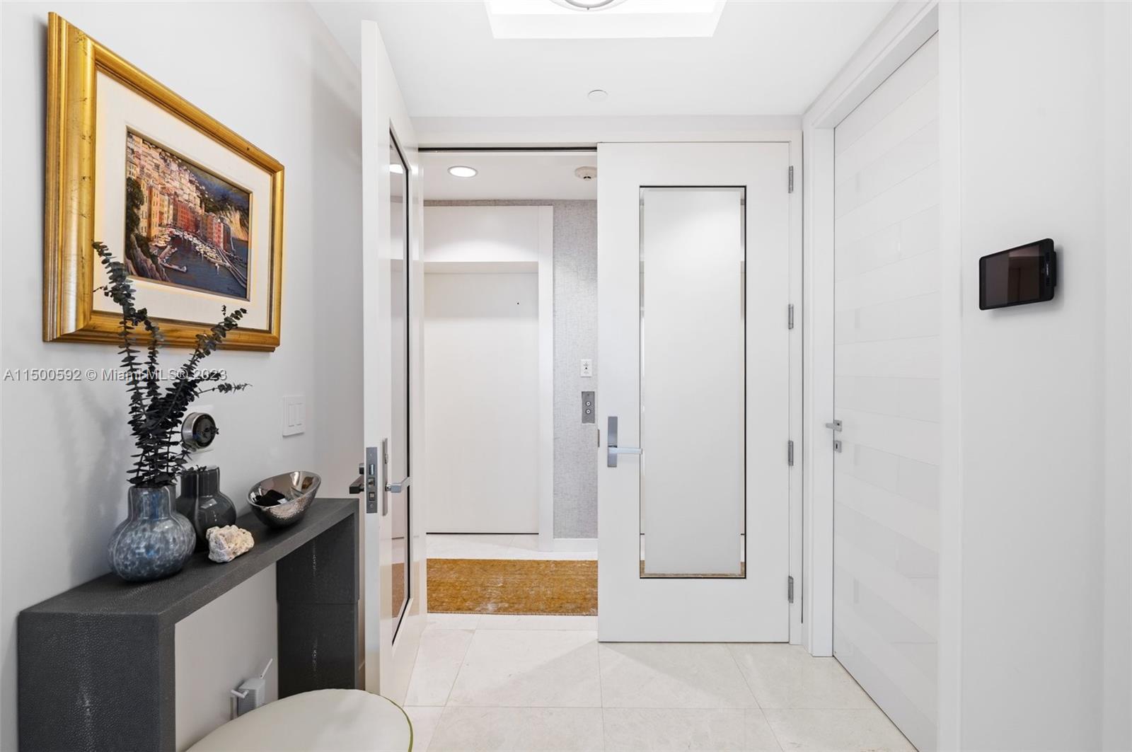 TDR TOWER III CONDO - Residential