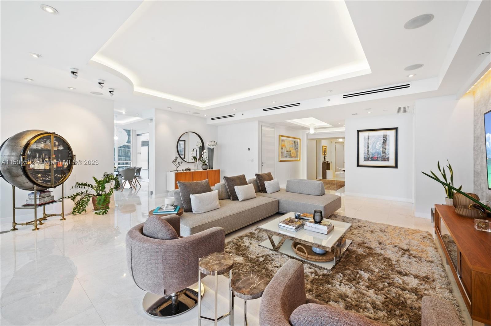 TDR TOWER III CONDO - Residential