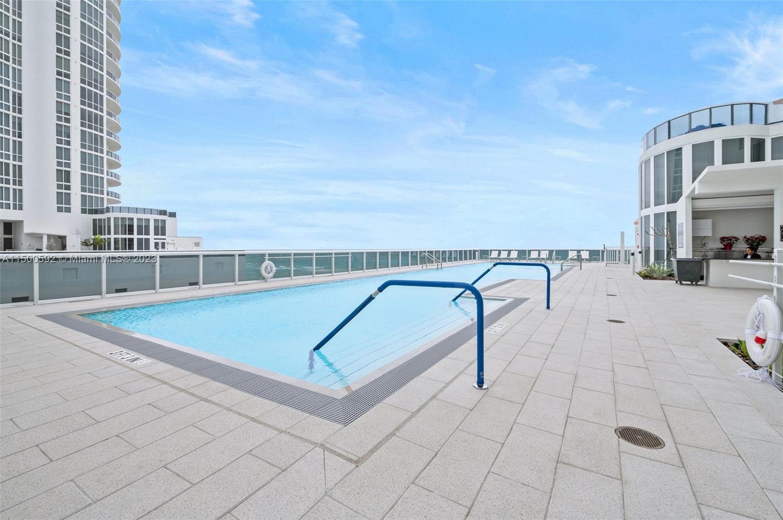 TDR TOWER III CONDO - Residential