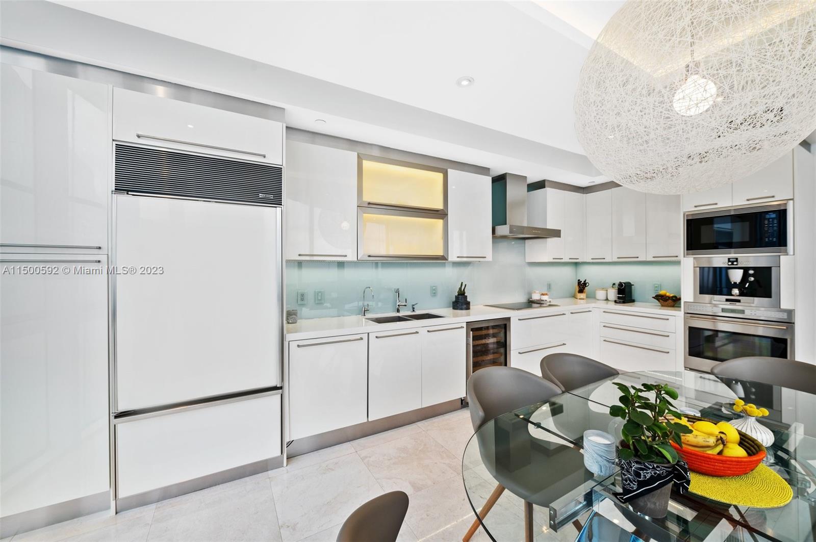 TDR TOWER III CONDO - Residential