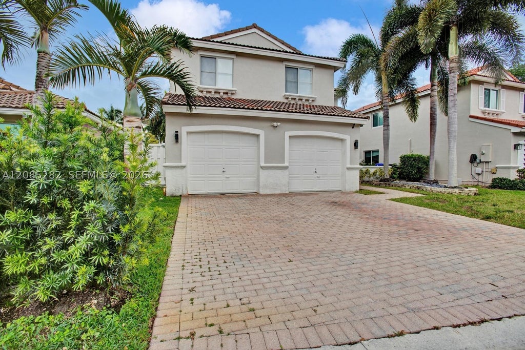 Photo of 3432 SW 49th St, Hollywood, FL 33312 (MLS # A12085282)