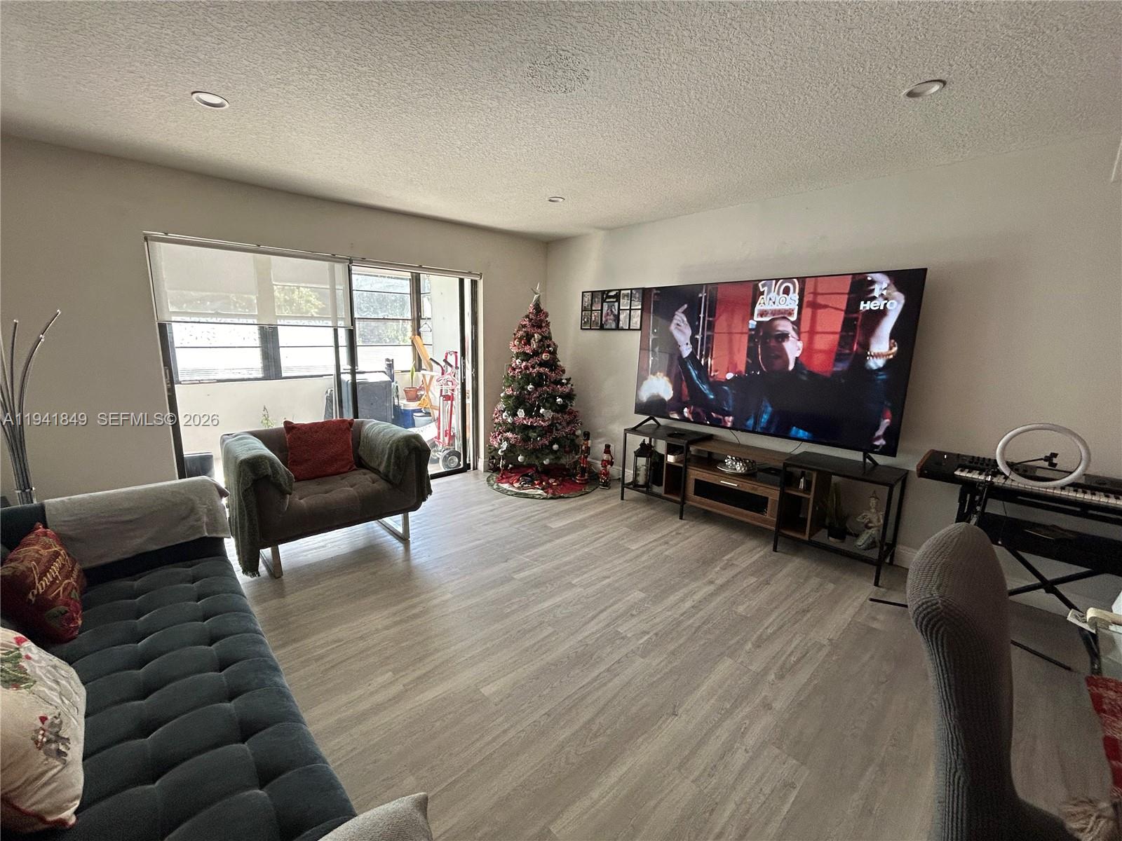 VILLAS AT CARRIAGE HILLS - Residential Lease