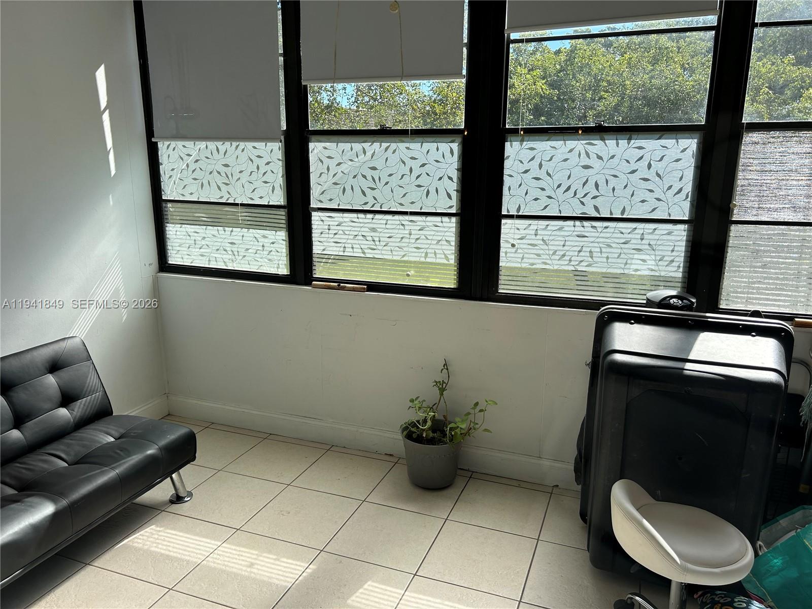 VILLAS AT CARRIAGE HILLS - Residential Lease