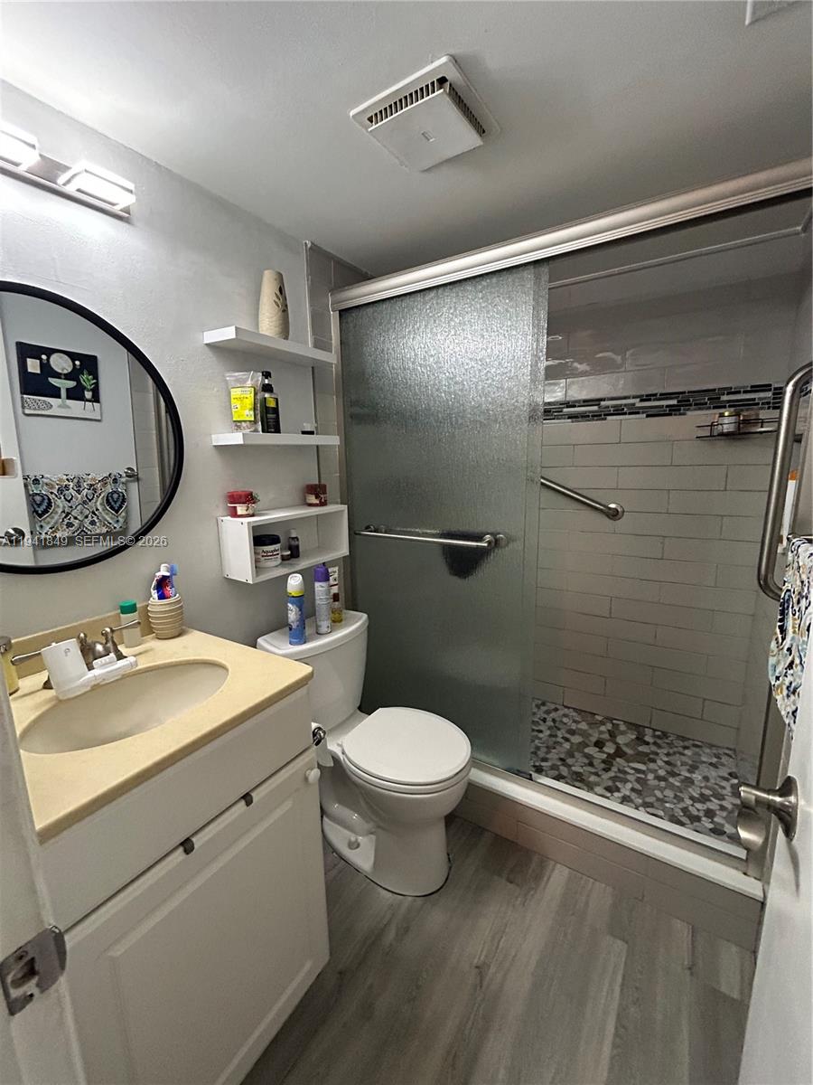 VILLAS AT CARRIAGE HILLS - Residential Lease