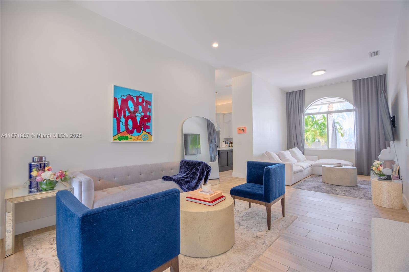 GROVES EXTENSION - Residential