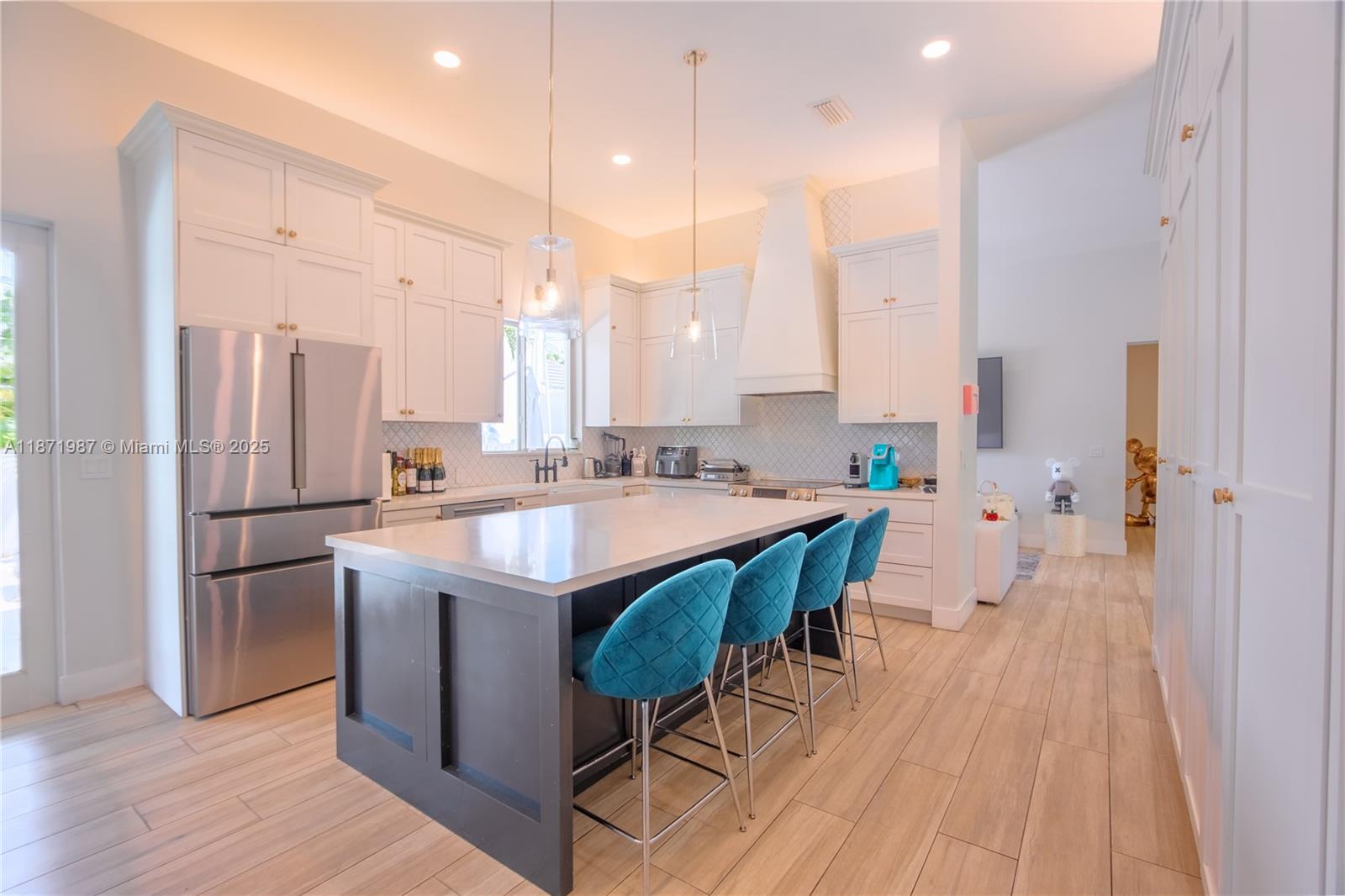 GROVES EXTENSION - Residential