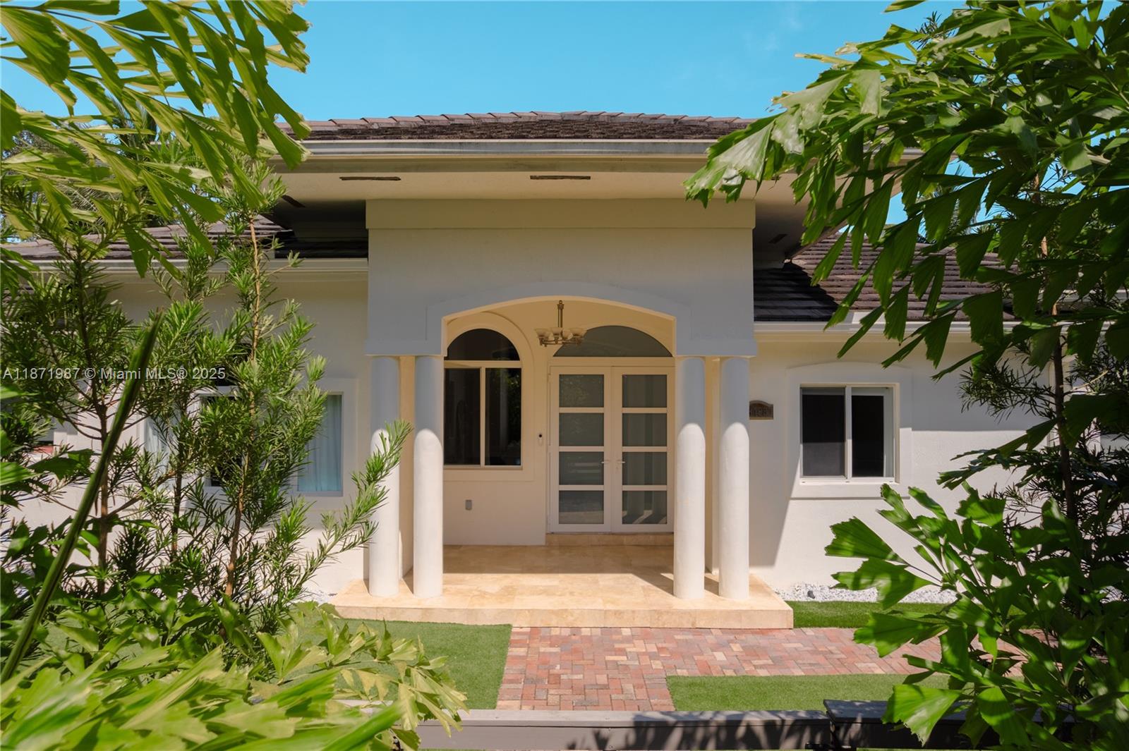 GROVES EXTENSION - Residential