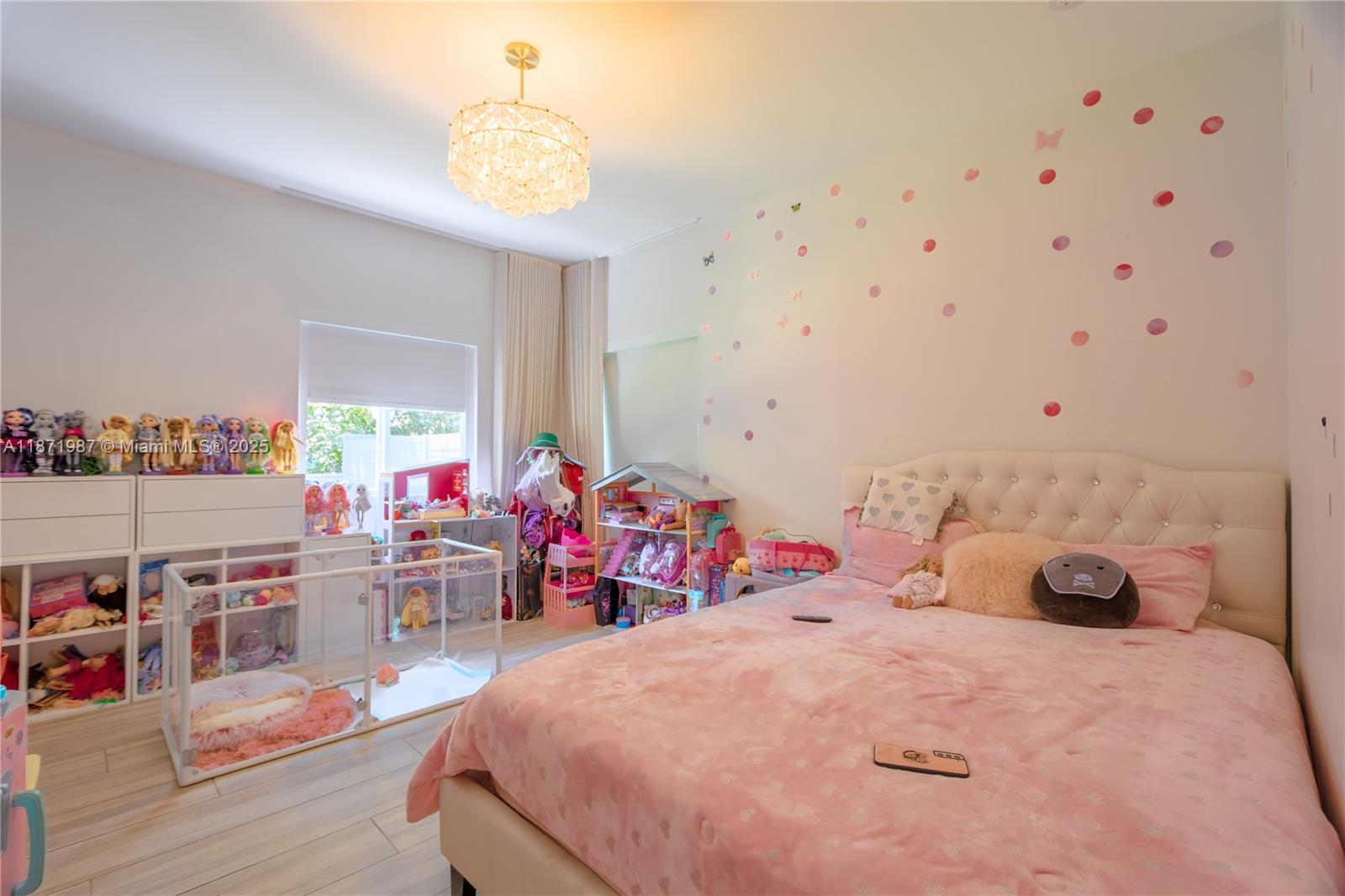 GROVES EXTENSION - Residential