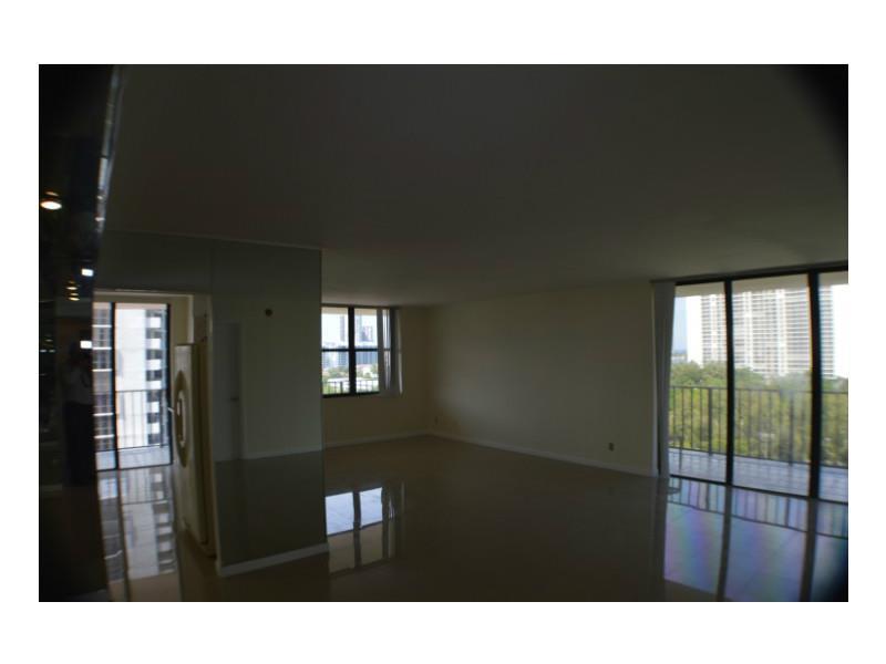 THE CLIPPER AT BISC COVE - Residential Lease