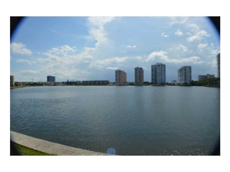 THE CLIPPER AT BISC COVE - Residential Lease