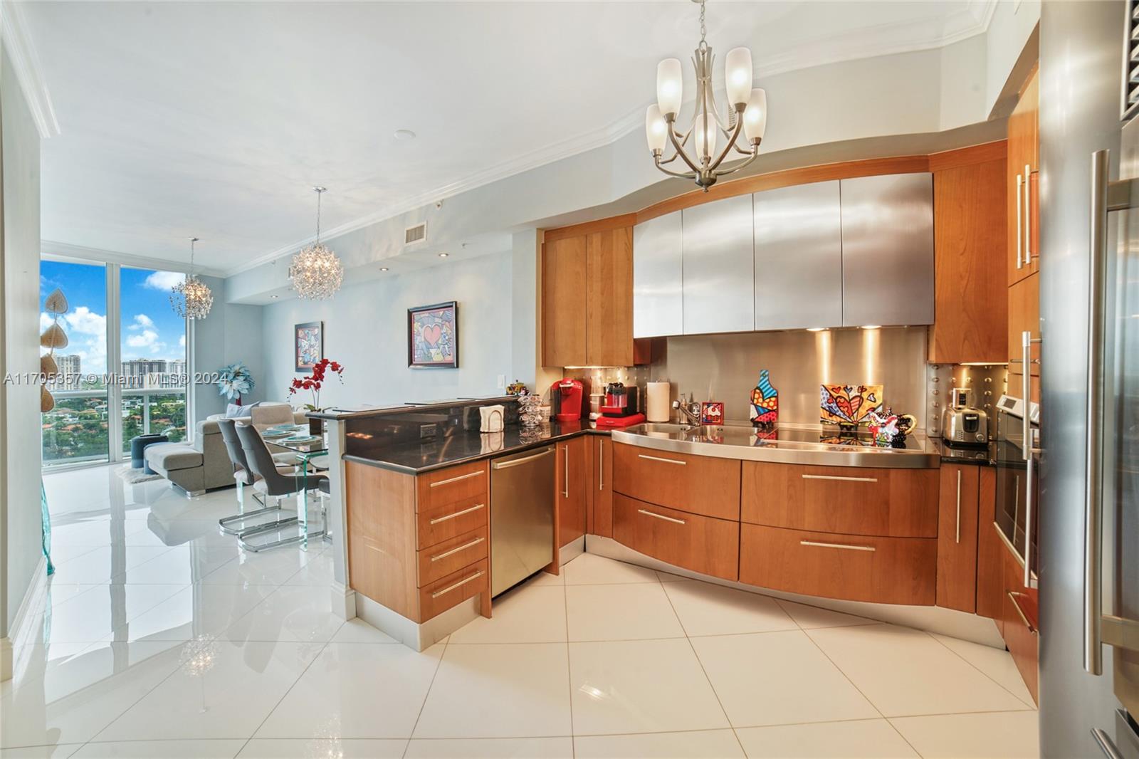 TRUMP PALACE CONDO - Residential