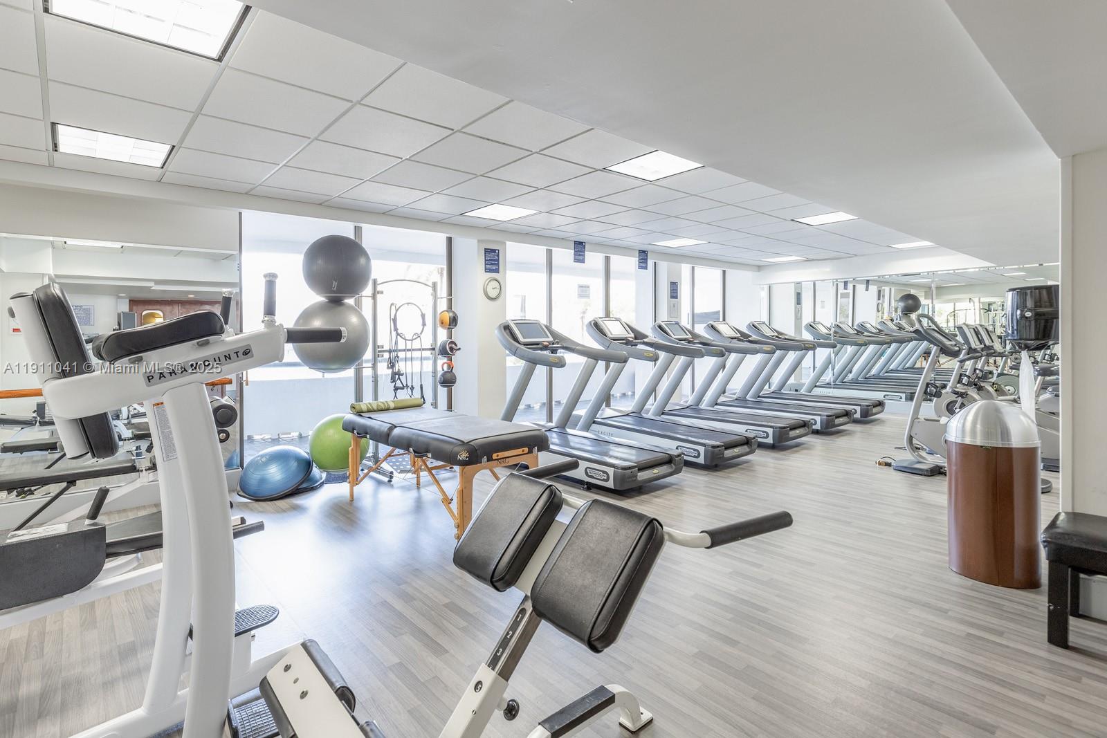 TURNBERRY ISLE CONDO - Residential Lease