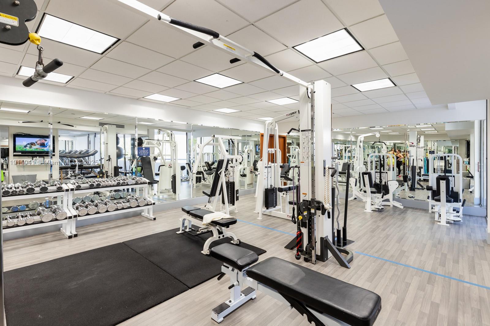 TURNBERRY ISLE CONDO - Residential Lease