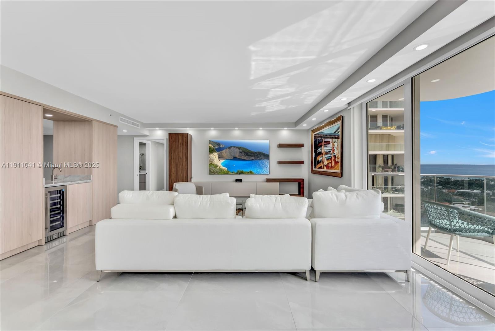 TURNBERRY ISLE CONDO - Residential Lease