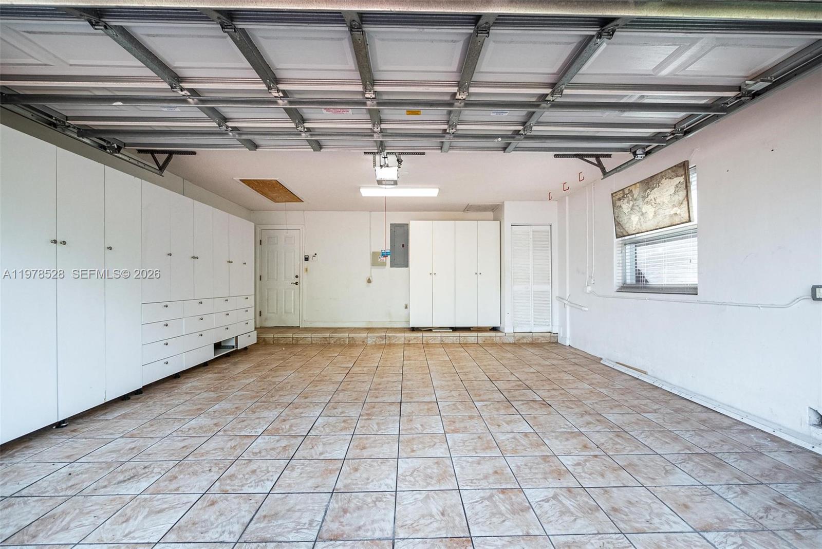 LAKES OF THE MEADOW SEC 4 - Residential