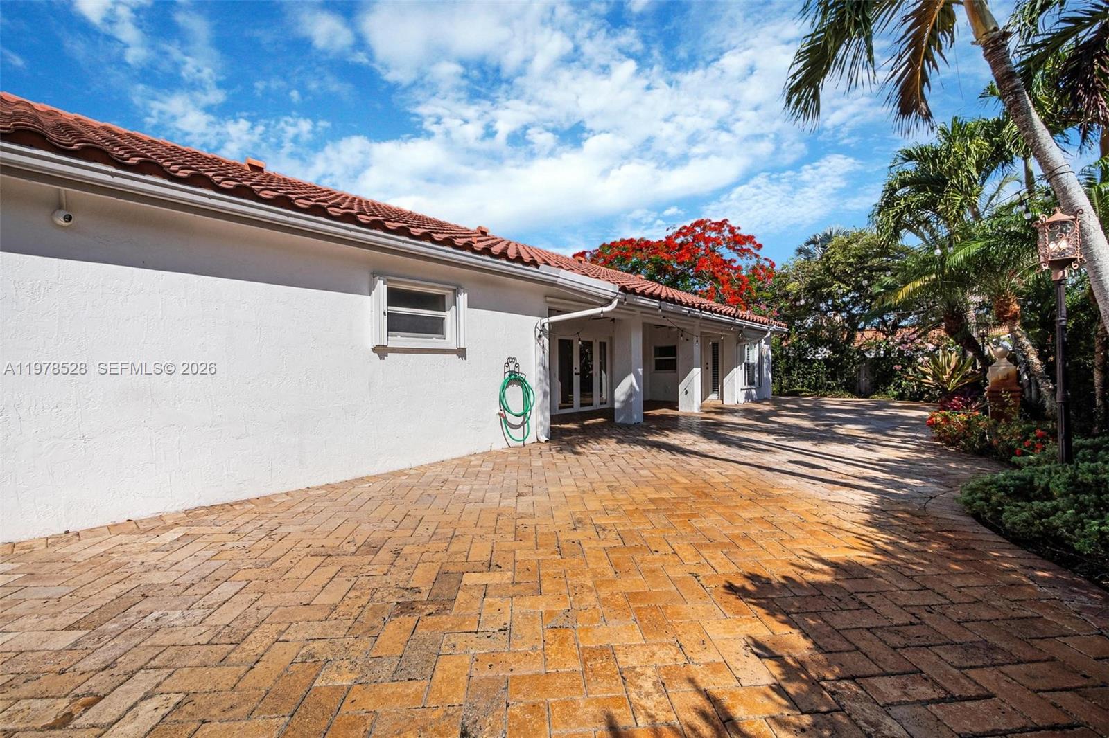 LAKES OF THE MEADOW SEC 4 - Residential