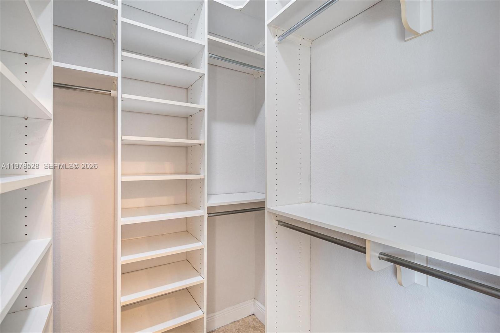 LAKES OF THE MEADOW SEC 4 - Residential