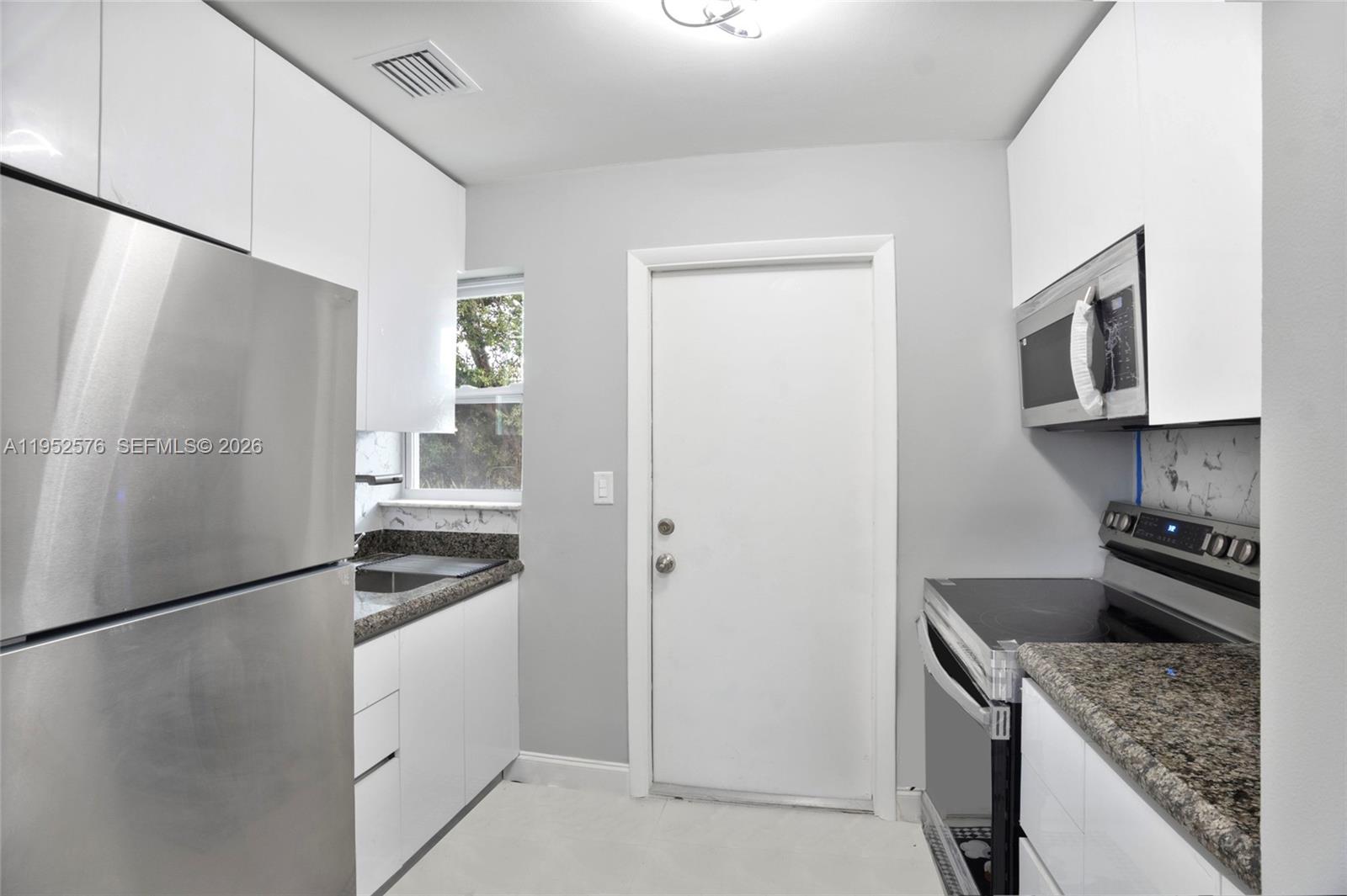 INLET CITY - Residential Income