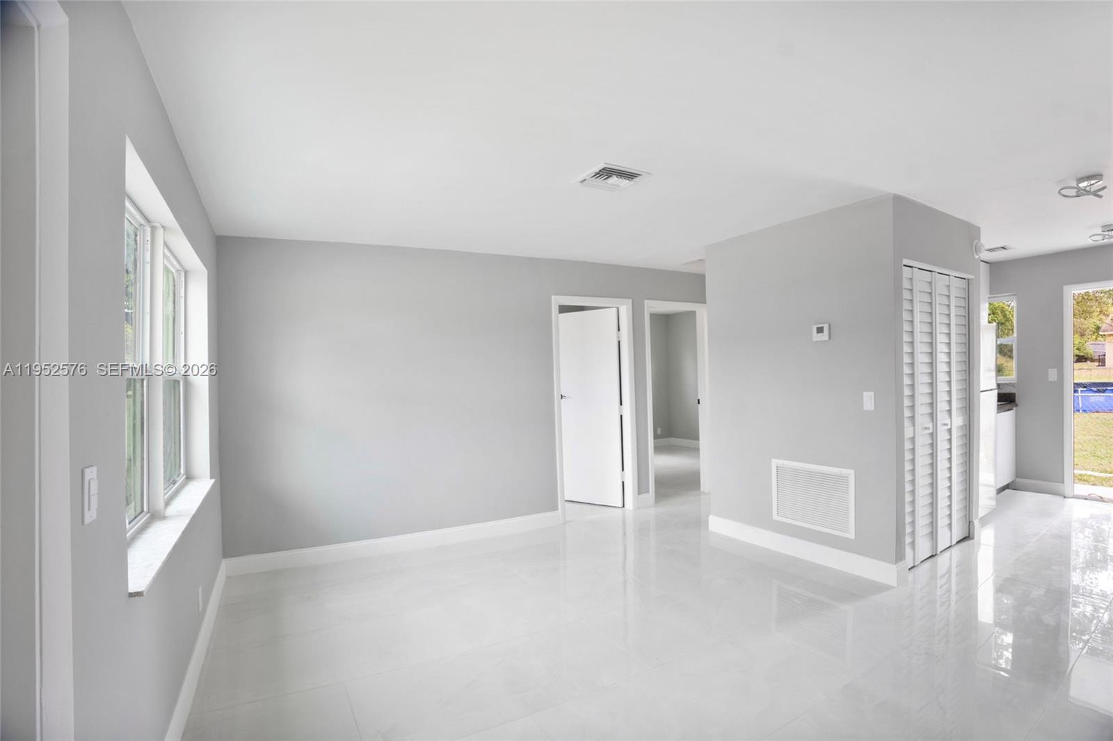 INLET CITY - Residential Income