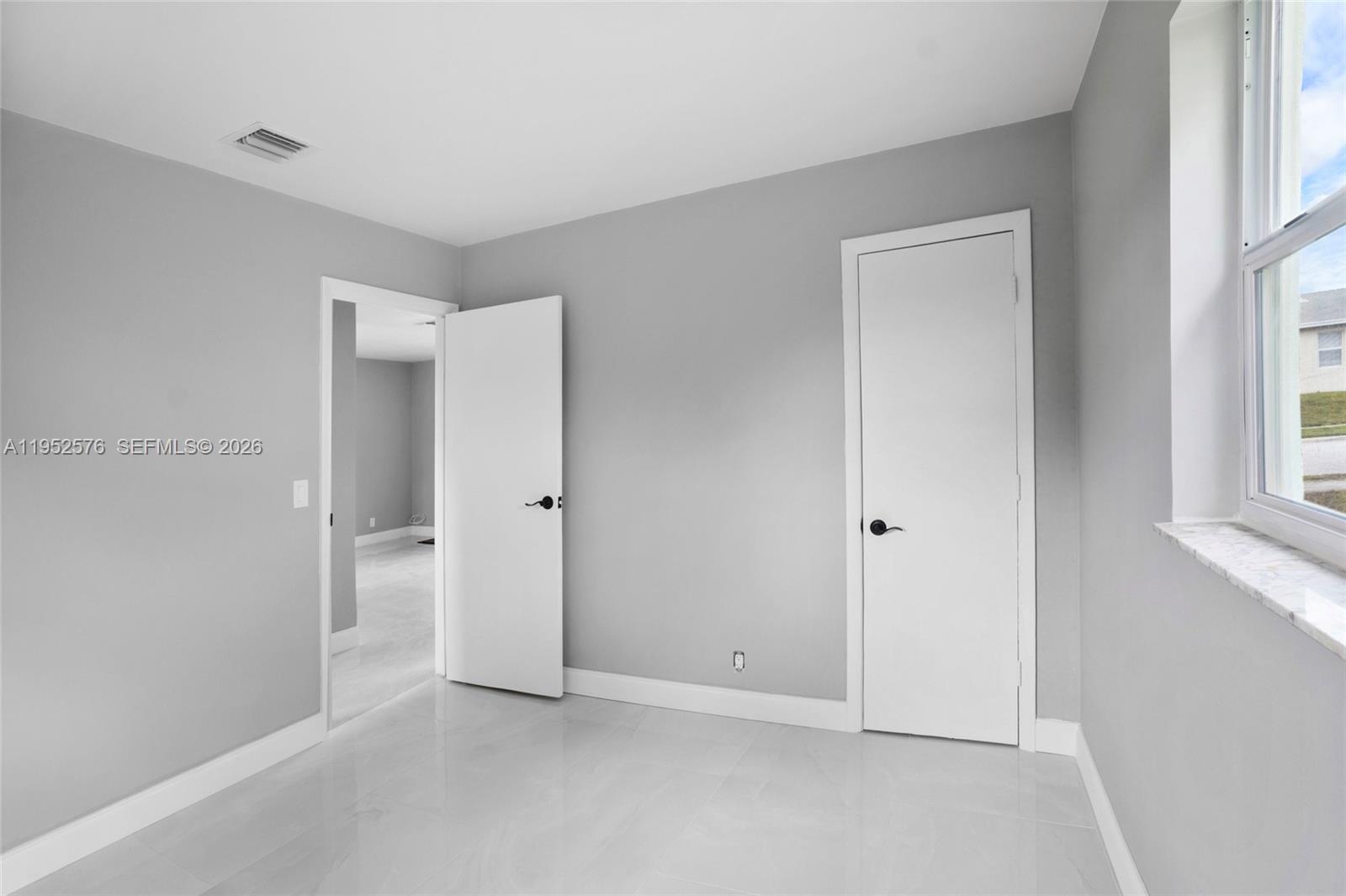 INLET CITY - Residential Income