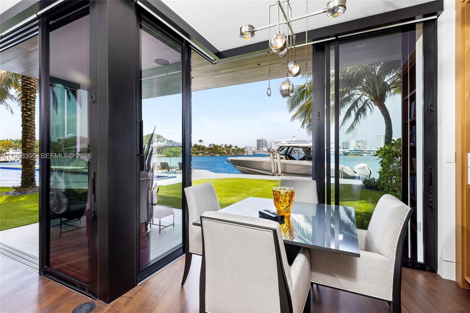 ISLA BAHIA - Residential