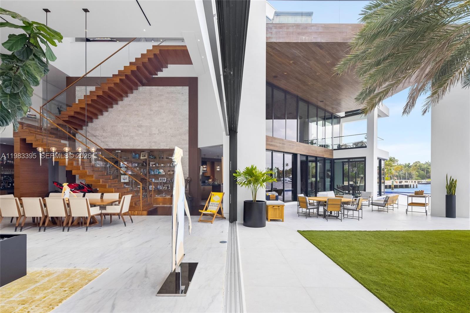 ISLA BAHIA - Residential