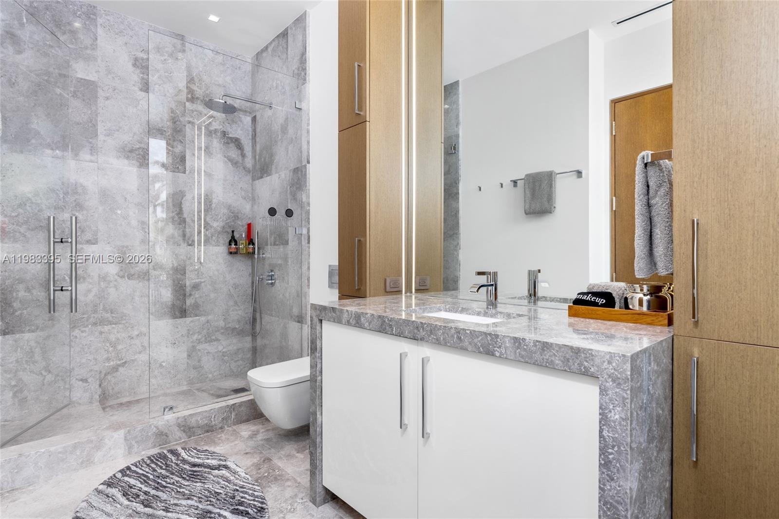 ISLA BAHIA - Residential