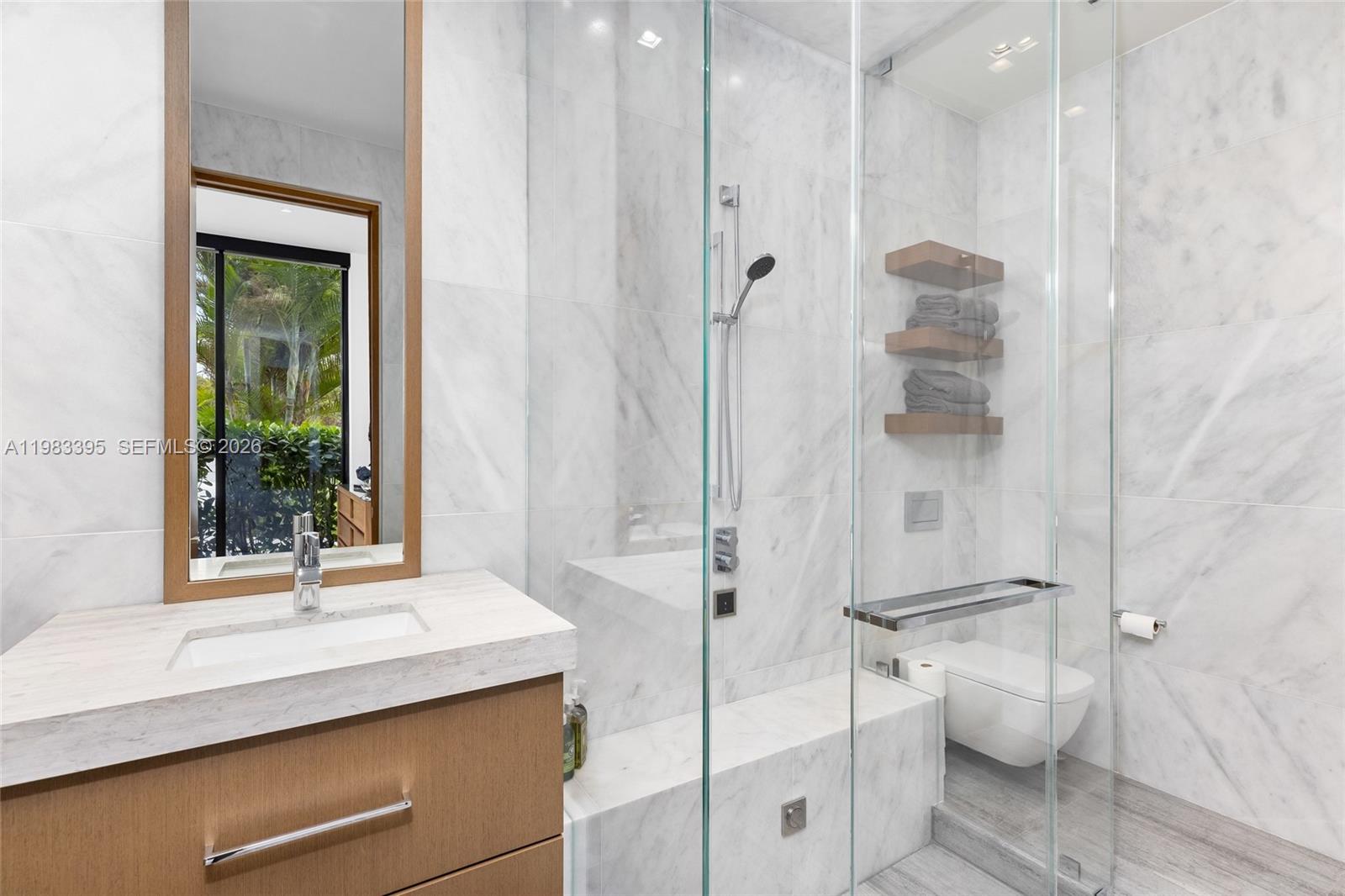 ISLA BAHIA - Residential