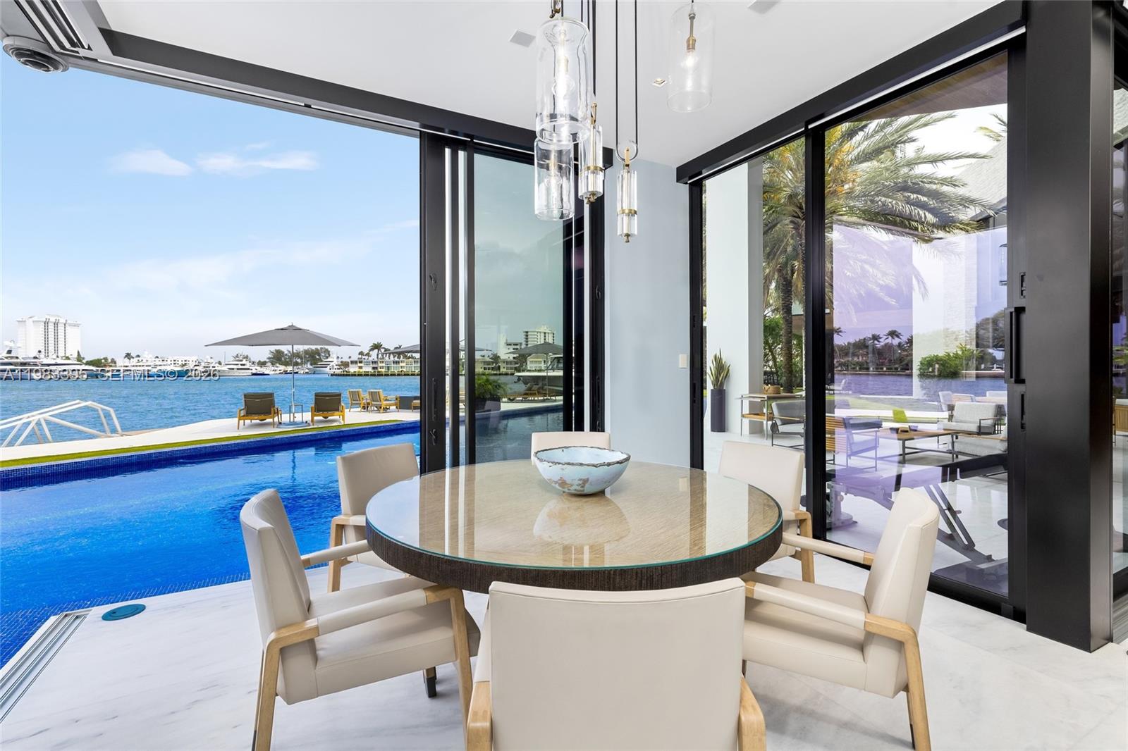 ISLA BAHIA - Residential