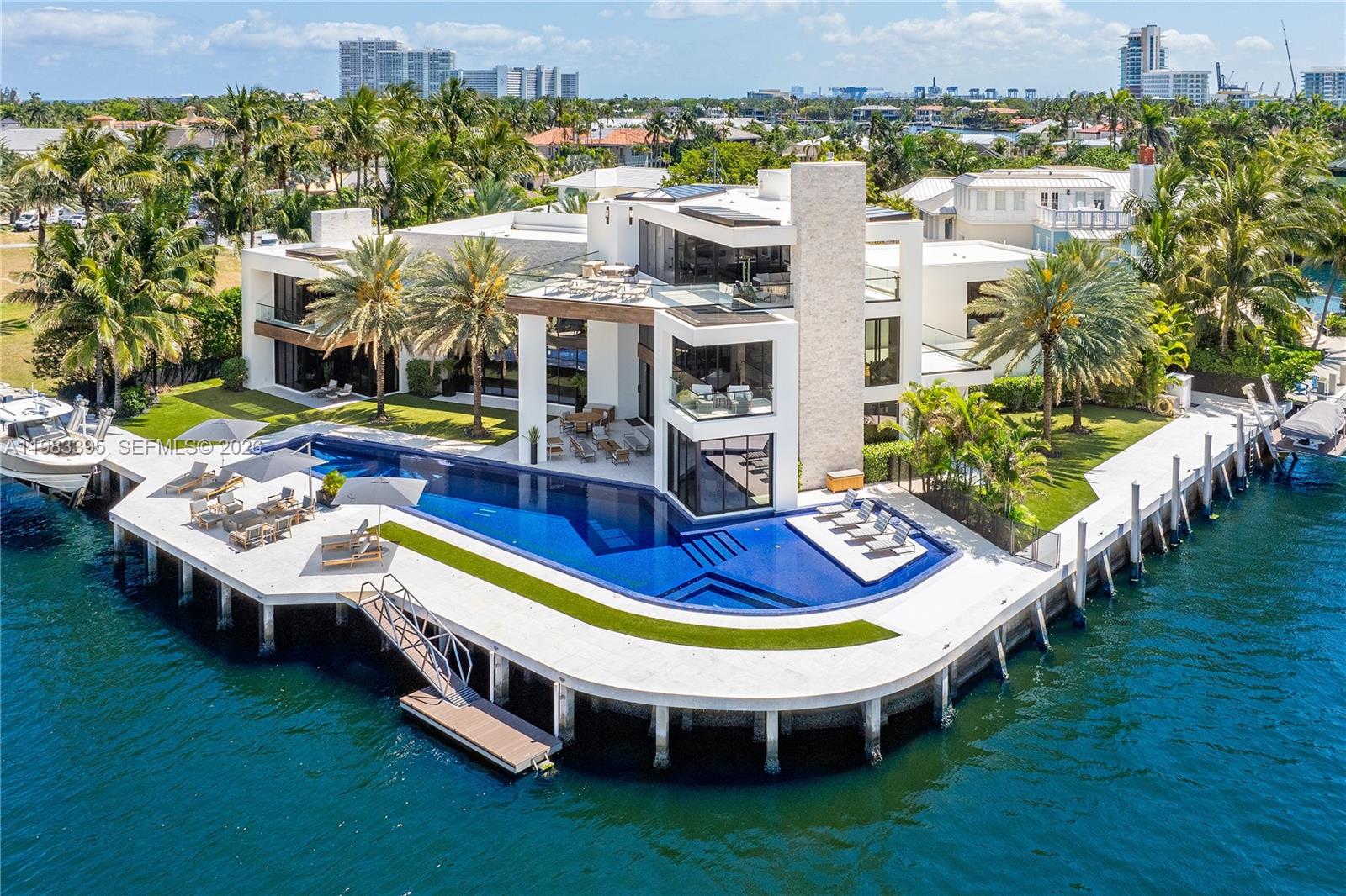 ISLA BAHIA - Residential