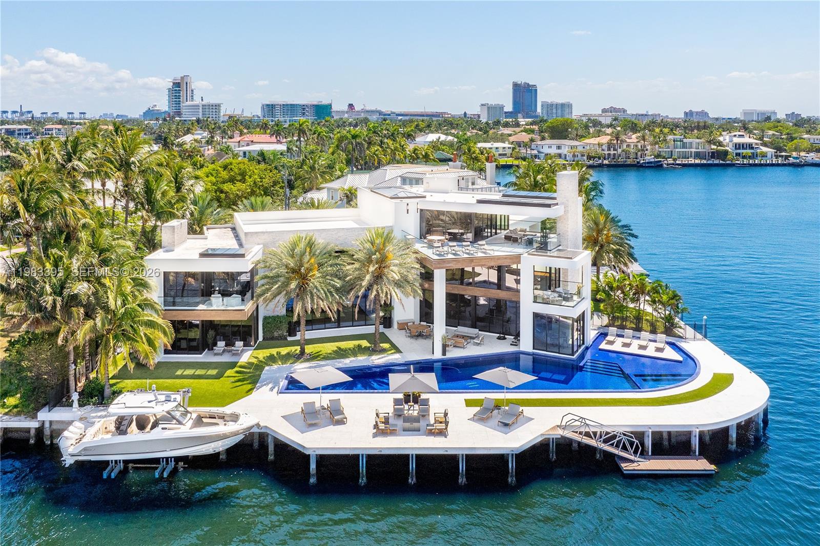 ISLA BAHIA - Residential