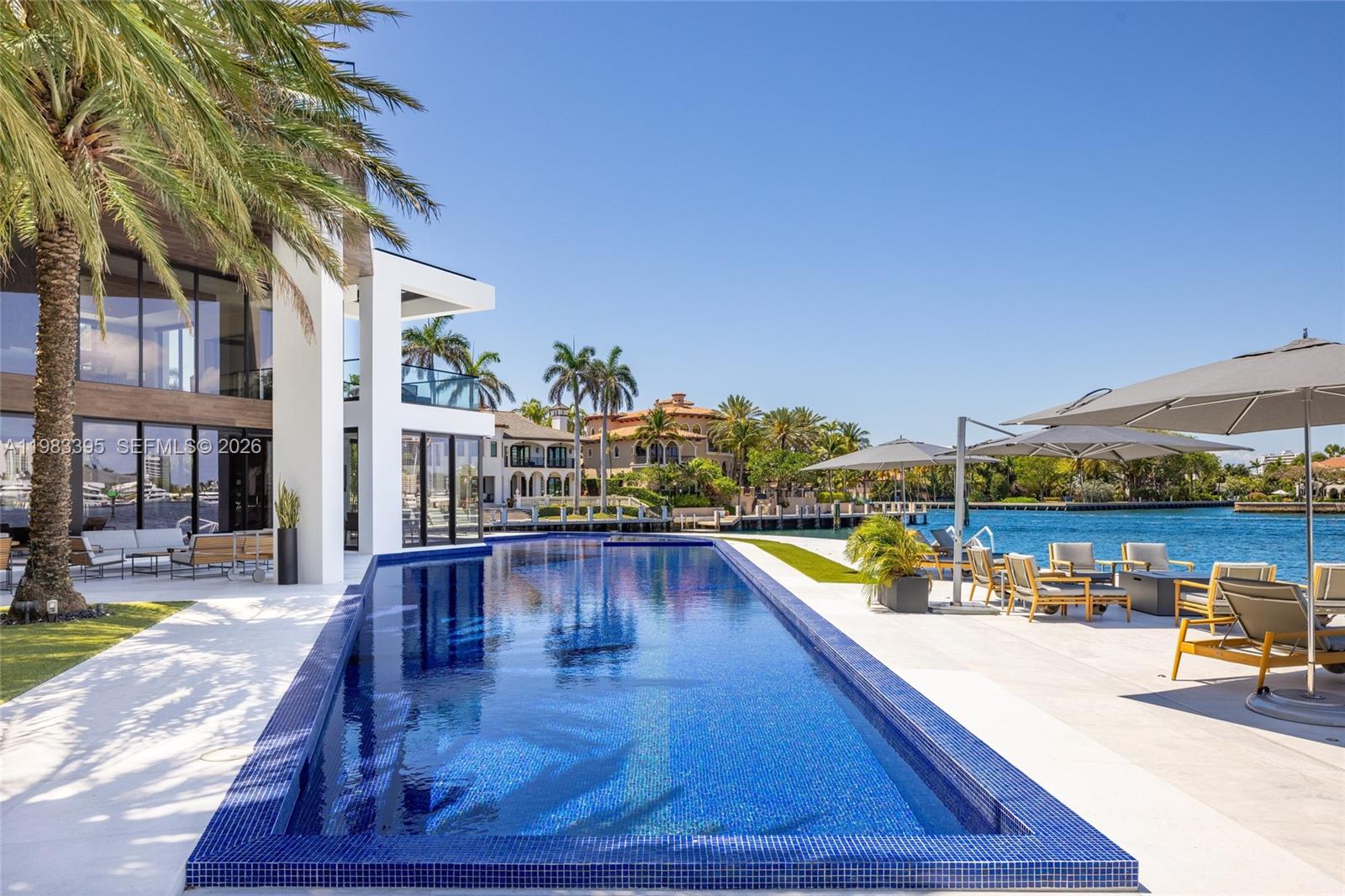 ISLA BAHIA - Residential