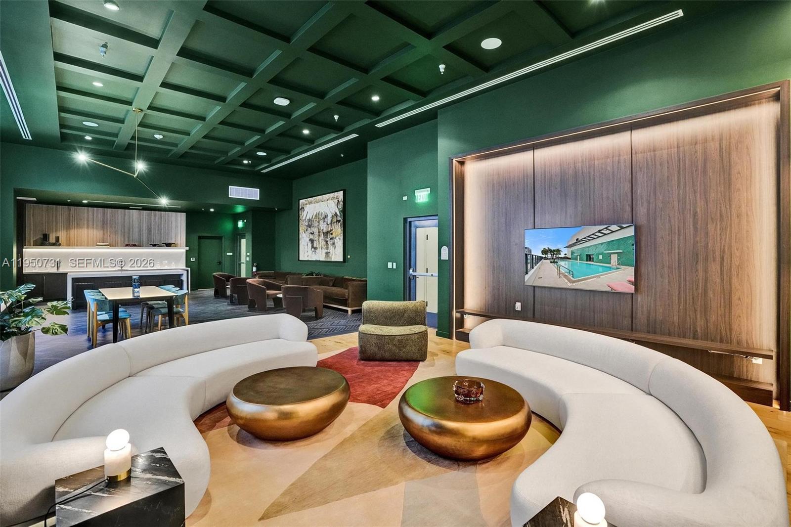 11 NE 6th Street 1012