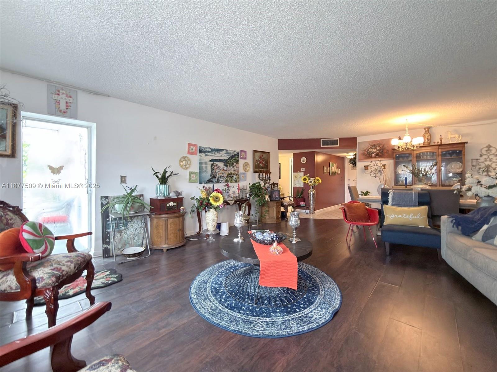 CASTLE APARTMENTS 16 COND - Residential