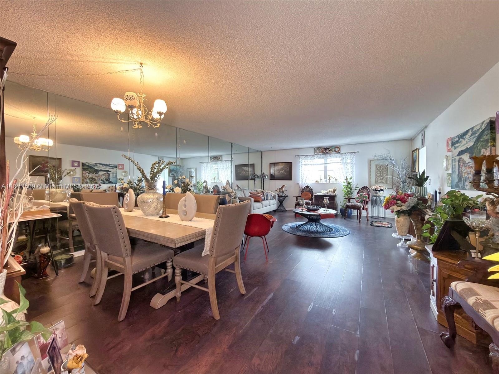 CASTLE APARTMENTS 16 COND - Residential