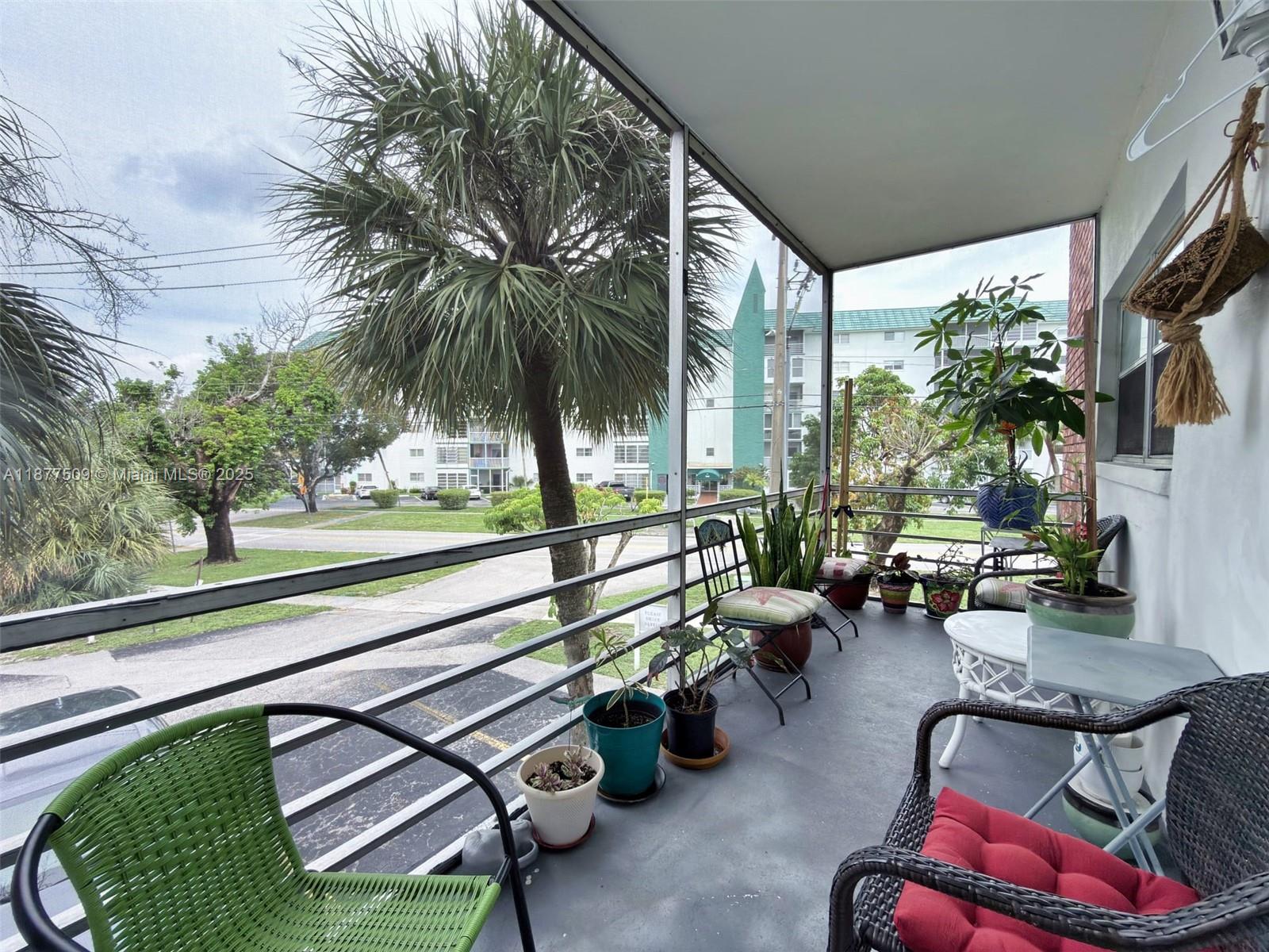 CASTLE APARTMENTS 16 COND - Residential