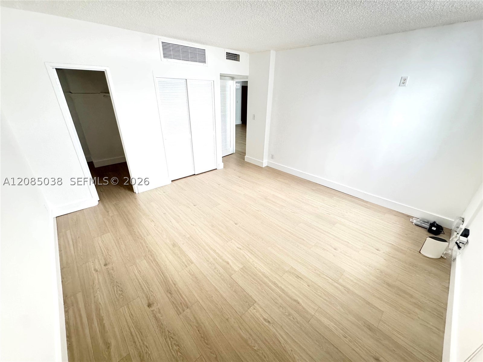 3901 S Ocean Dr 11L