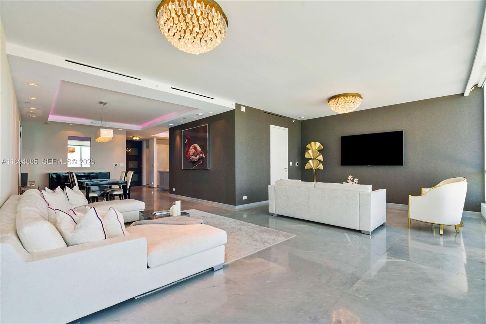 CONTINUUM ON SOUTH BEACH - Residential