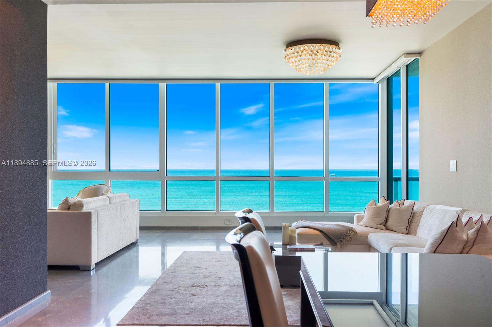 CONTINUUM ON SOUTH BEACH - Residential