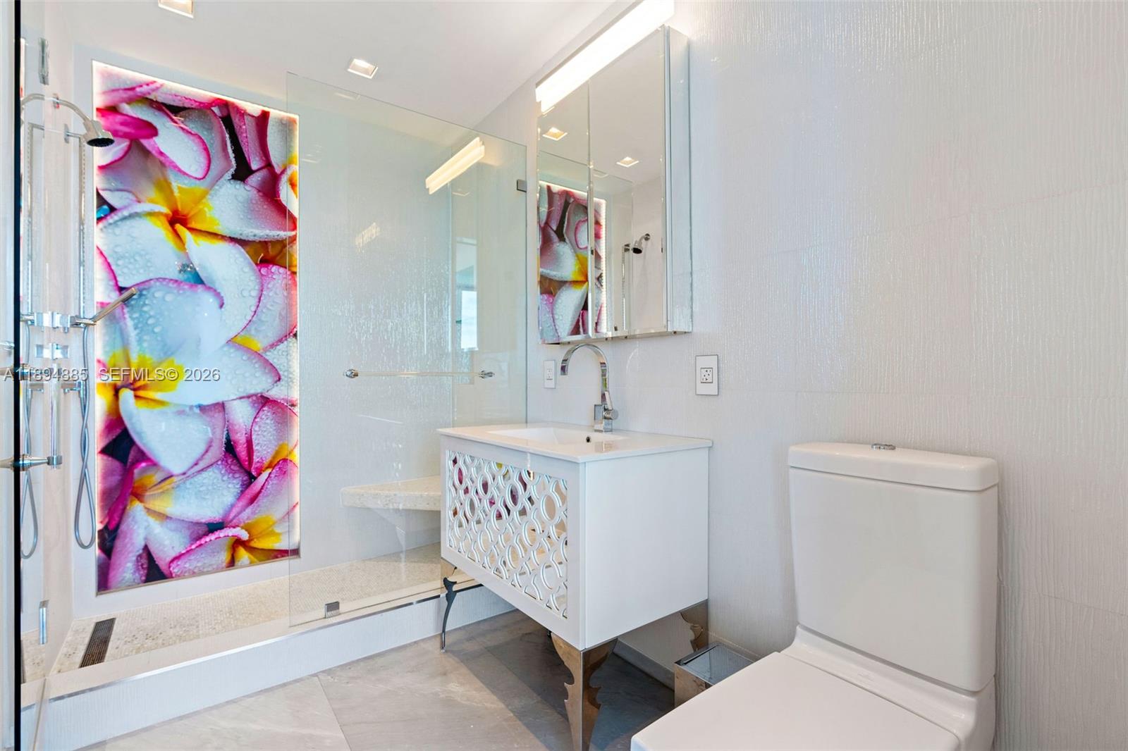 CONTINUUM ON SOUTH BEACH - Residential