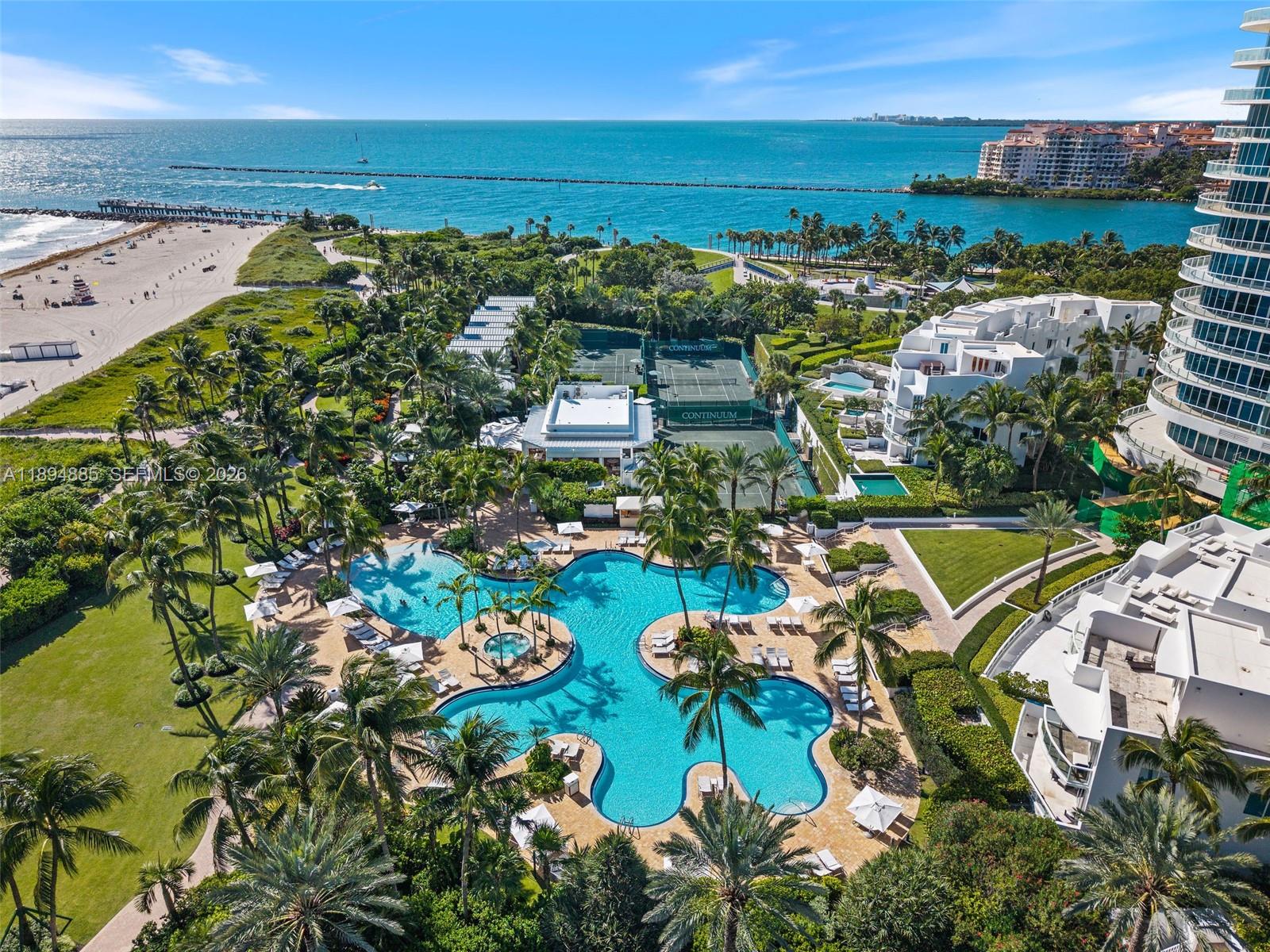 CONTINUUM ON SOUTH BEACH - Residential