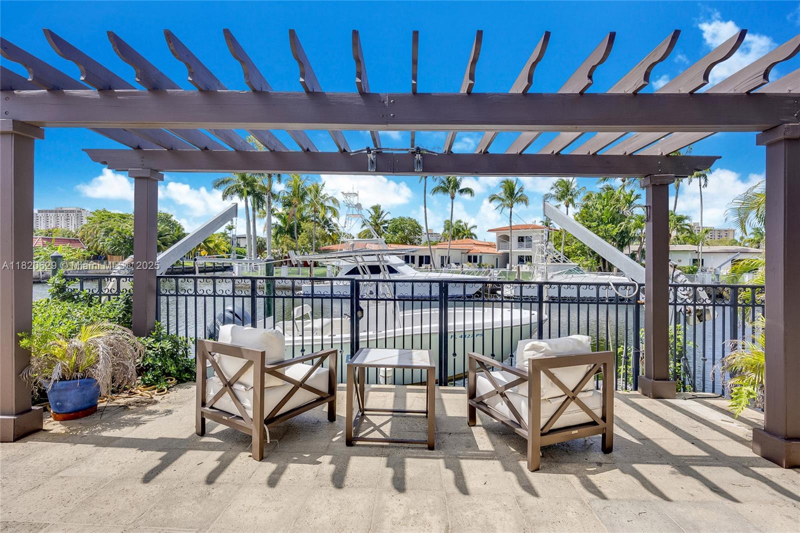 VENETIAN SEC KEYSTONE POI - Residential